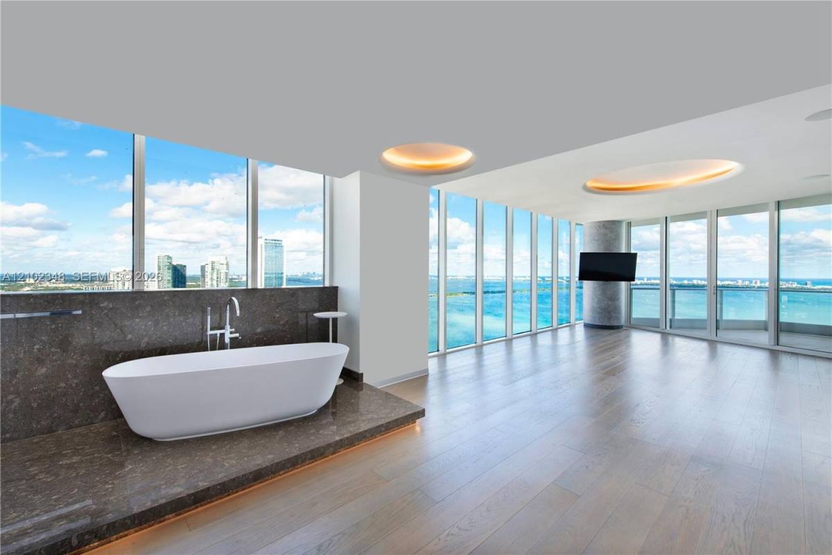 2020 N Bayshore Dr, Miami, FL 33137 - Apartment for Rent - Image 3