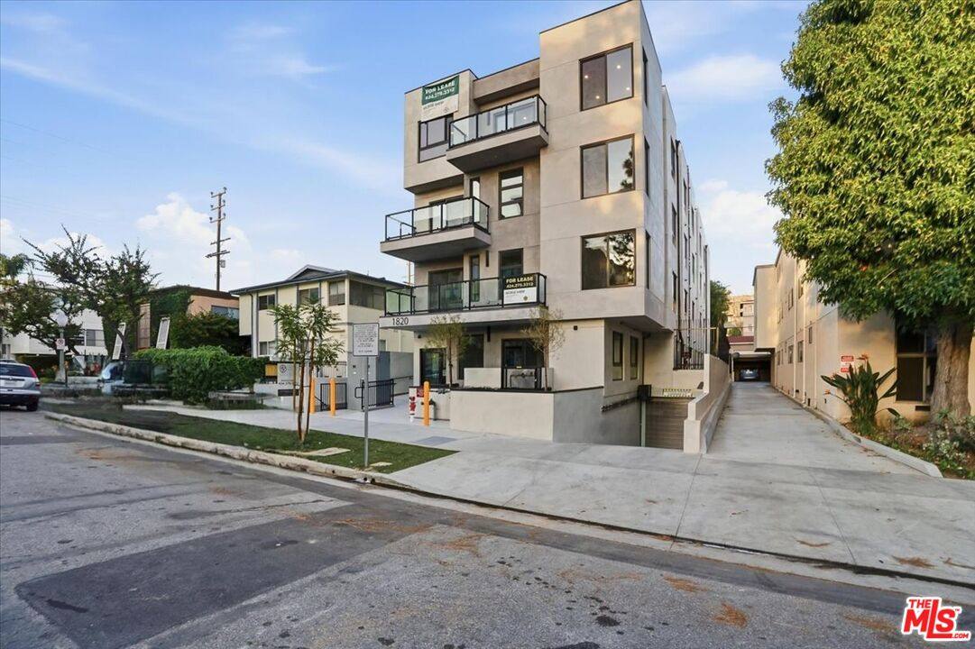 1820 Prosser Ave #202, Los Angeles, CA 90025 - Apartment for Rent - Image 1