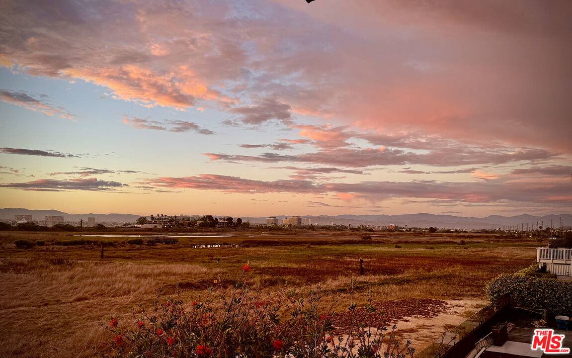 House for rent at 425 Culver Blvd #A, Playa Del Rey, CA 90293
