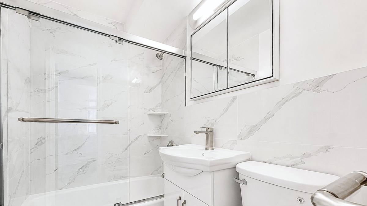 151 W 16th St, New York, NY 10011 - Apartment for Rent - Image 6