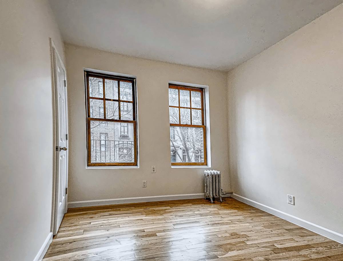 201-205 W 11th St #4DD, New York, NY 10014 - Apartment for Rent - Image 4