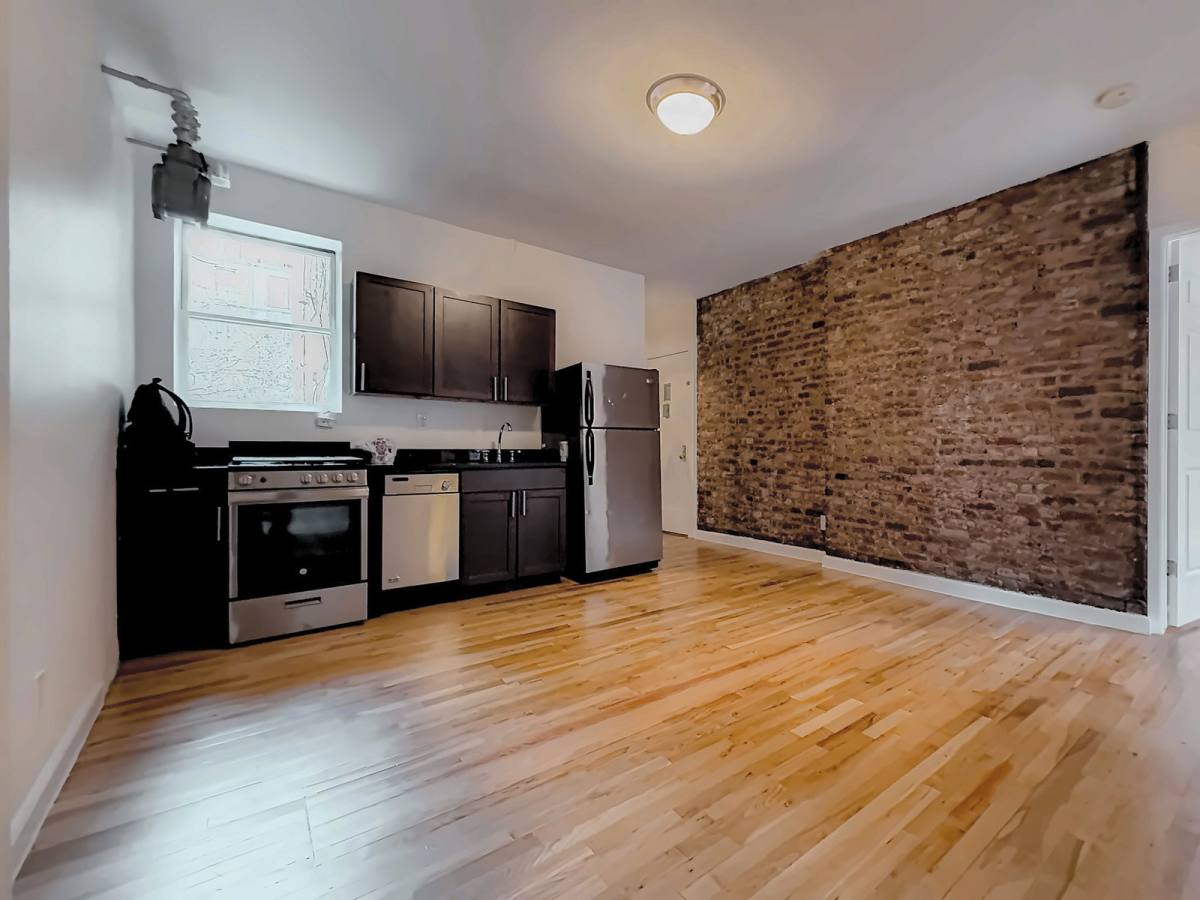 201-205 W 11th St #4DD, New York, NY 10014 - Apartment for Rent