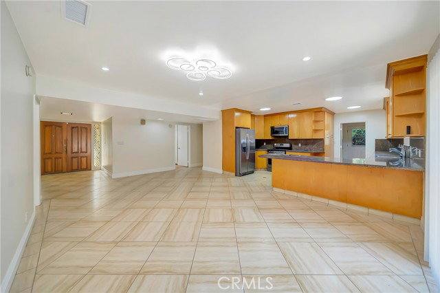 4144 Sepulveda Lane, Sherman Oaks, CA 91403 - House for Rent - Image 6