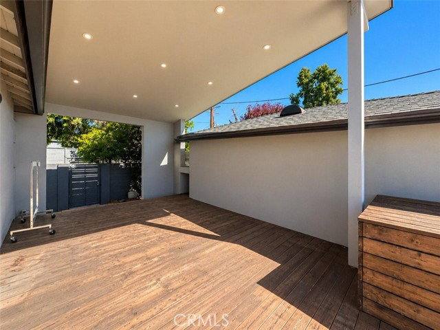 6952 Sylvia Ave, Reseda, CA 91335 - House for Rent - Image 2