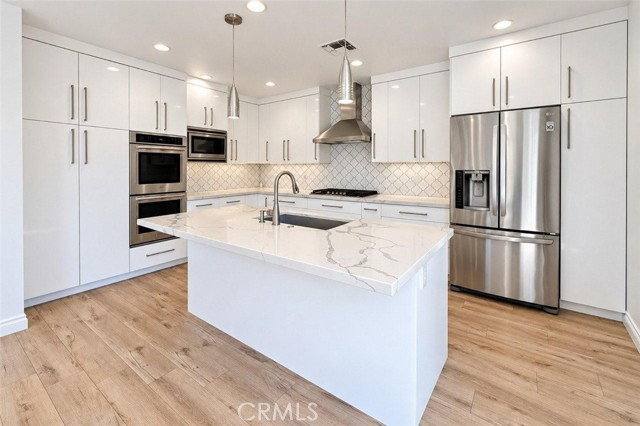 6952 Sylvia Ave, Reseda, CA 91335 - House for Rent - Image 3