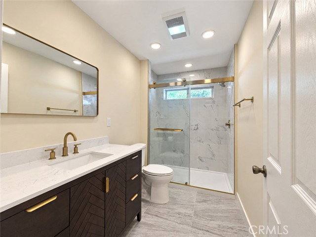 7006 Zelzah Ave, Reseda, CA 91335 - House for Rent - Image 8