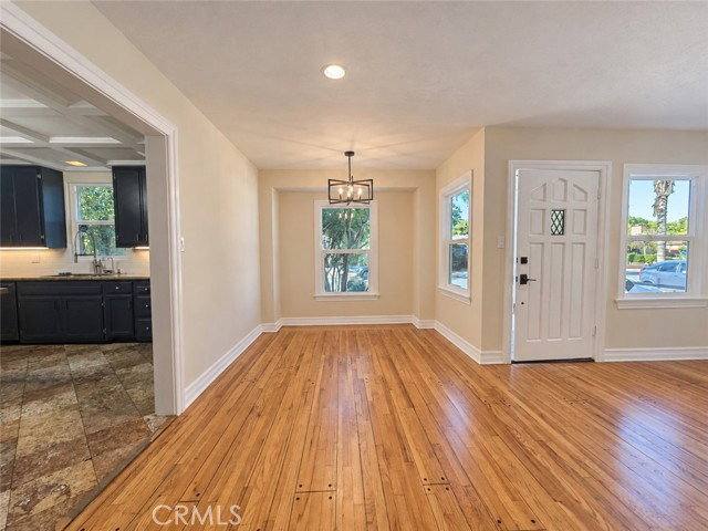 7006 Zelzah Ave, Reseda, CA 91335 - House for Rent - Image 3