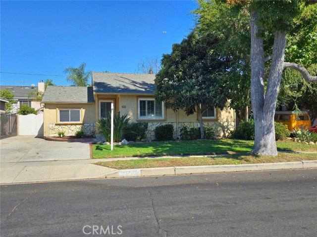 House for rent at 17907 Emelita St, Encino, CA 91316