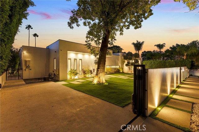House for rent at 20141 Wells Dr, Woodland Hills, CA 91364