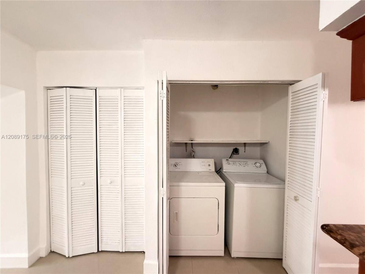 10962 SW 4th St, Miami, FL 33174 - Apartment for Rent - Image 5