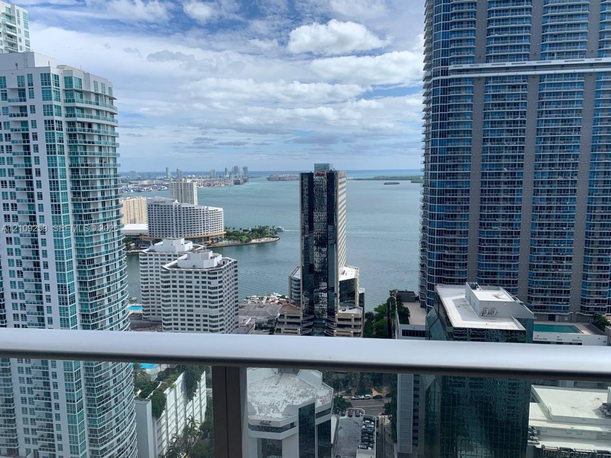 Condo for rent at 1010 Brickell Ave, Miami, FL 33131