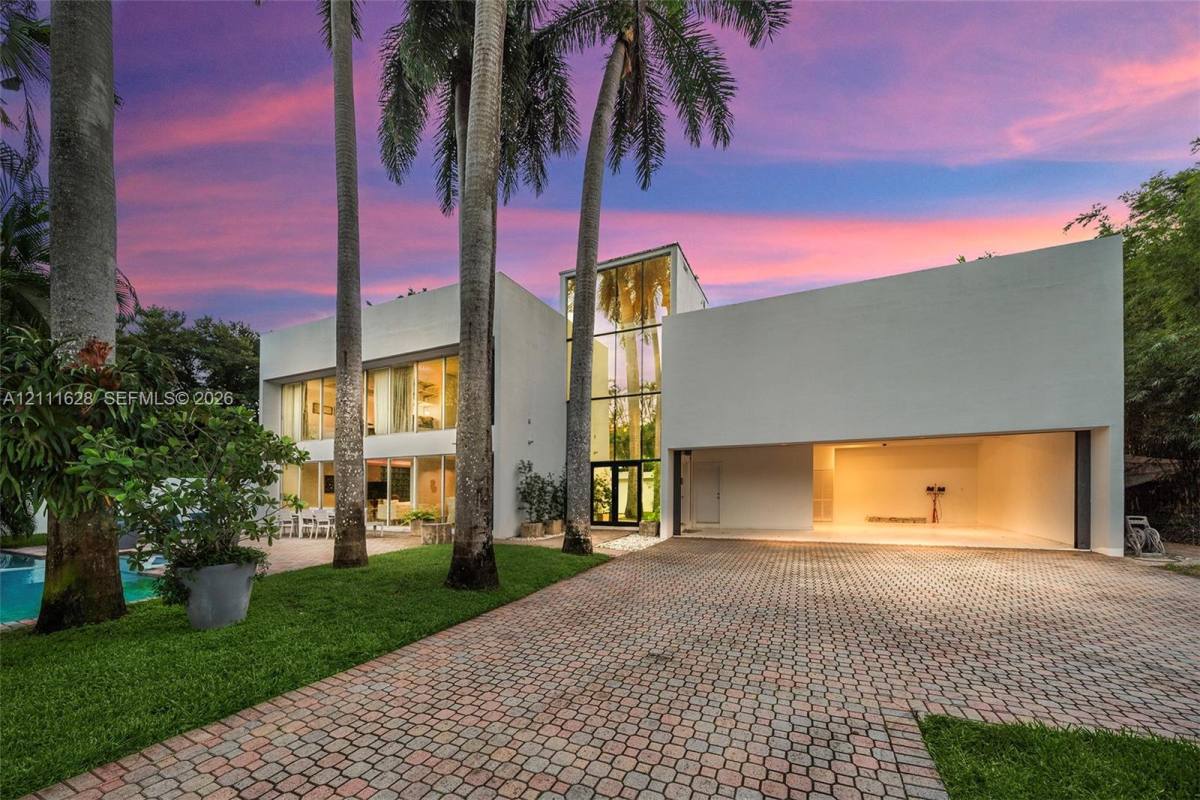 House for rent at 3880 Hardie Ave, Miami, FL 33133