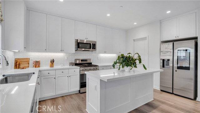 747 Spring Garden, Irvine, CA 92618 - House for Rent - Image 3