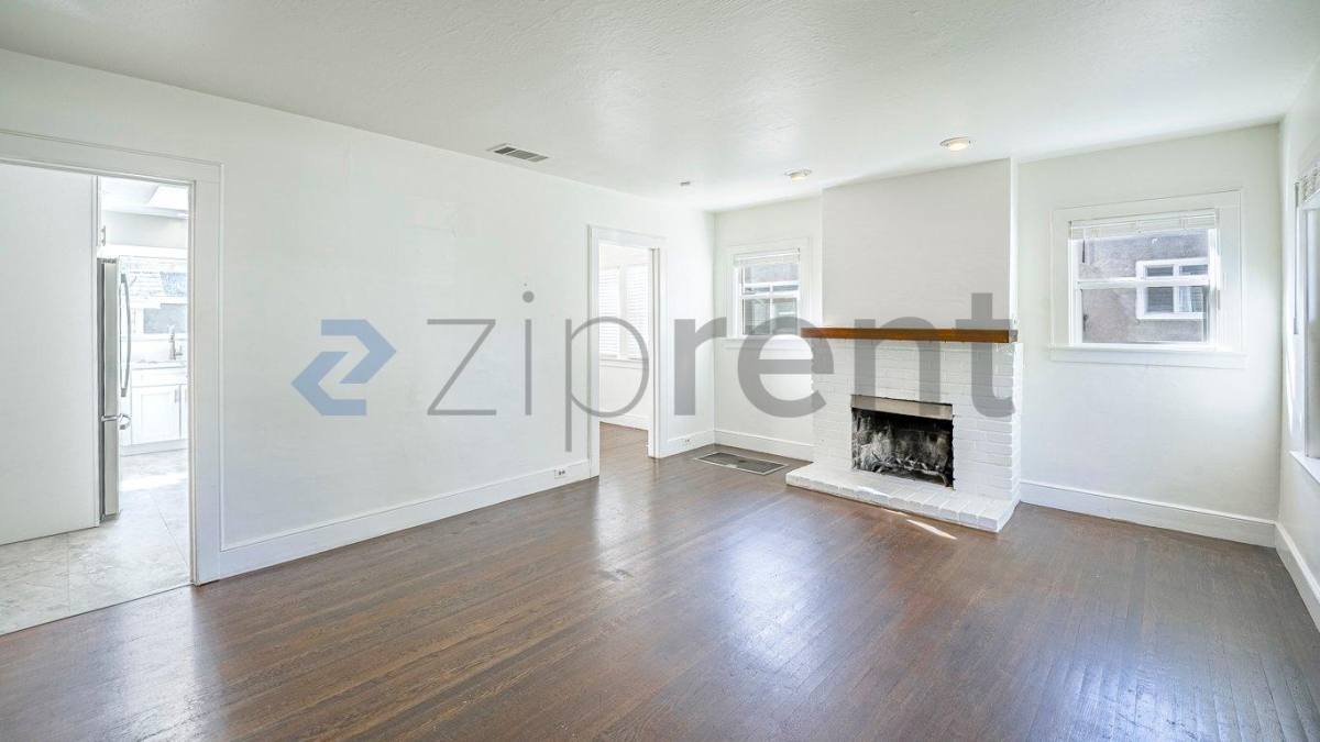 3574 D St, Sacramento, CA 95816 - House for Rent - Image 2