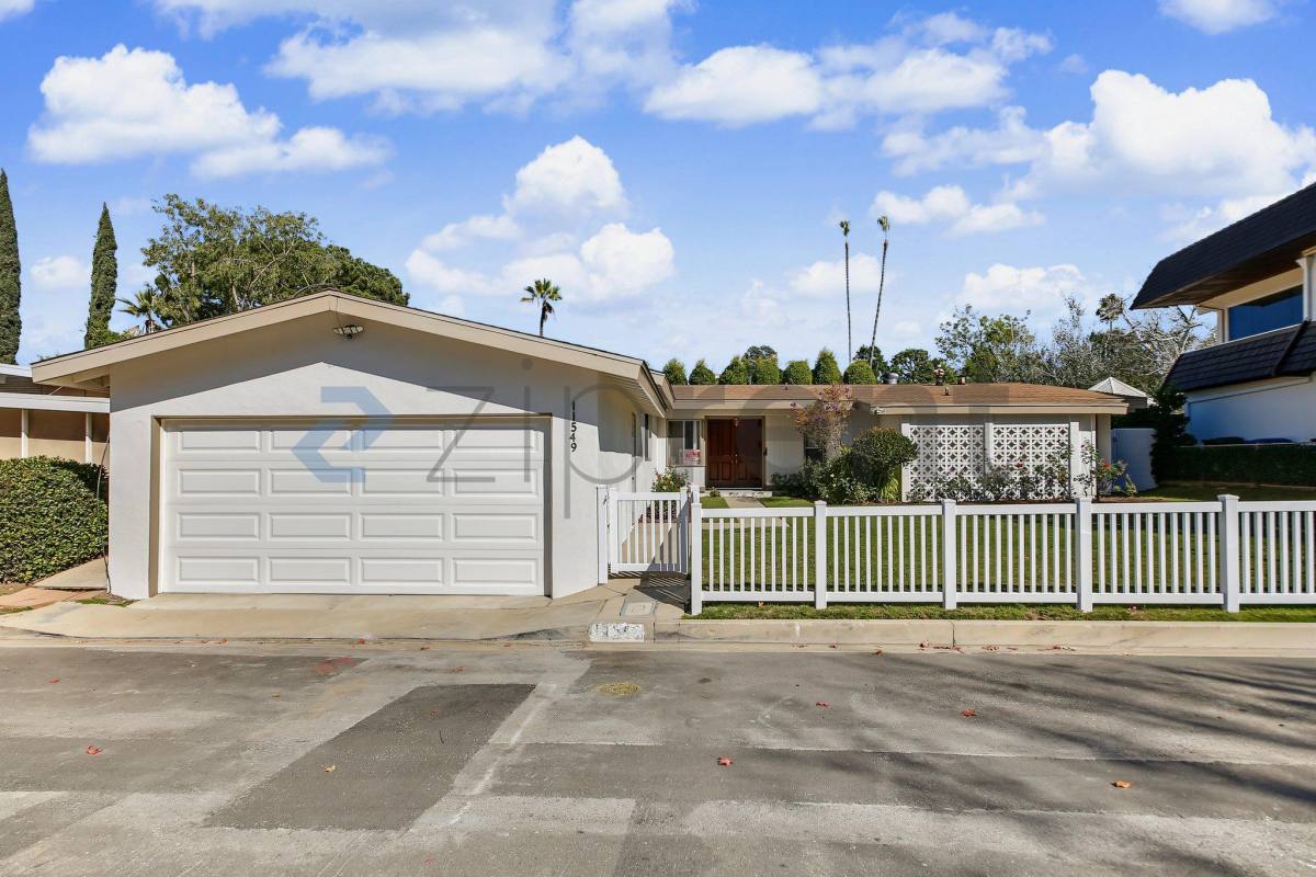House for rent at 11549 Dona Pepita Place, Studio City, CA 91604