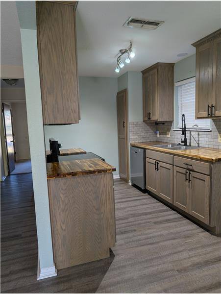600 Brookside Dr, Watauga, TX 76148 - House for Rent - Image 7