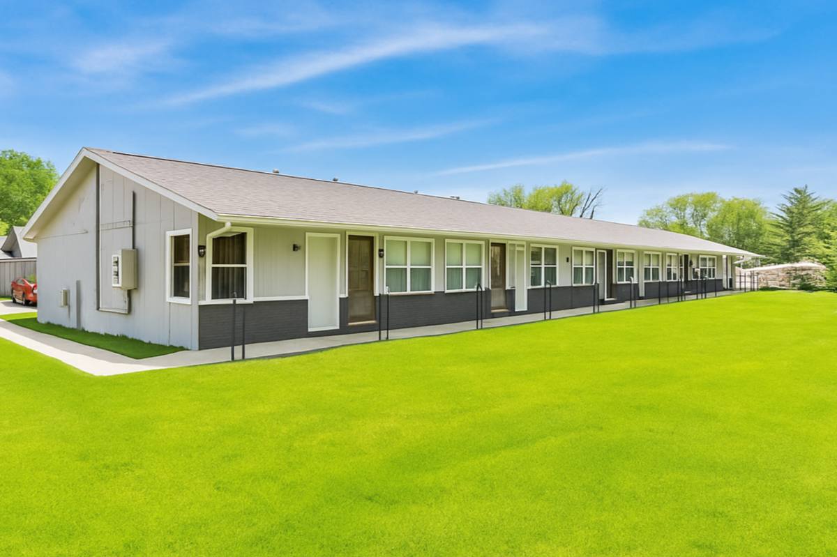 Apartment for rent at 4671 NW 50th St, Des Moines, IA 50310