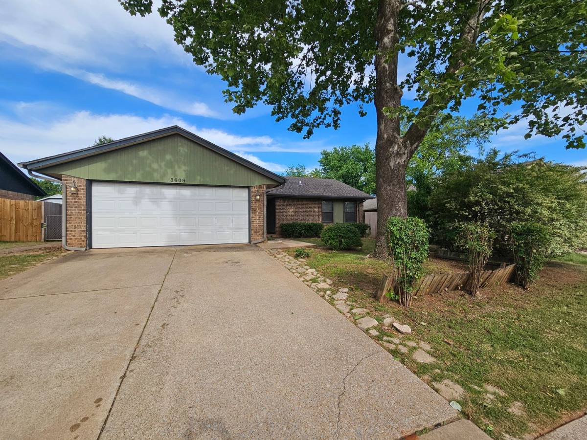 House for rent at 3609 Peregrine Dr, Norman, OK 73072