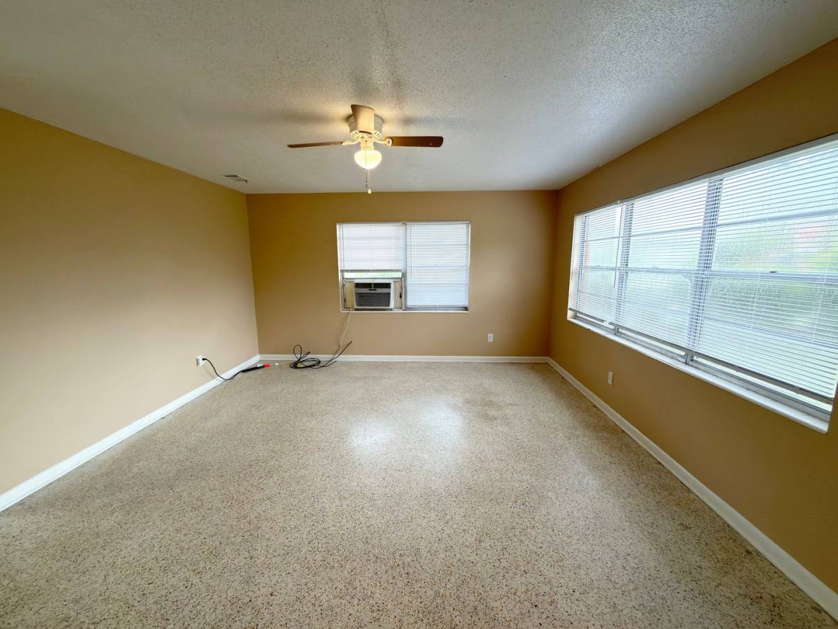 929 NW 7th Ave, Gainesville, FL 32601 - House for Rent - Image 4