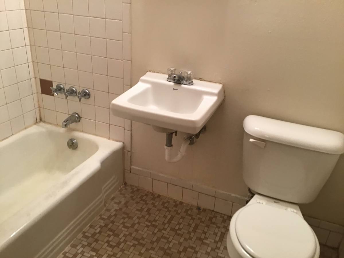 853 N 23rd St, Milwaukee, WI 53233 - Apartment for Rent - Image 3