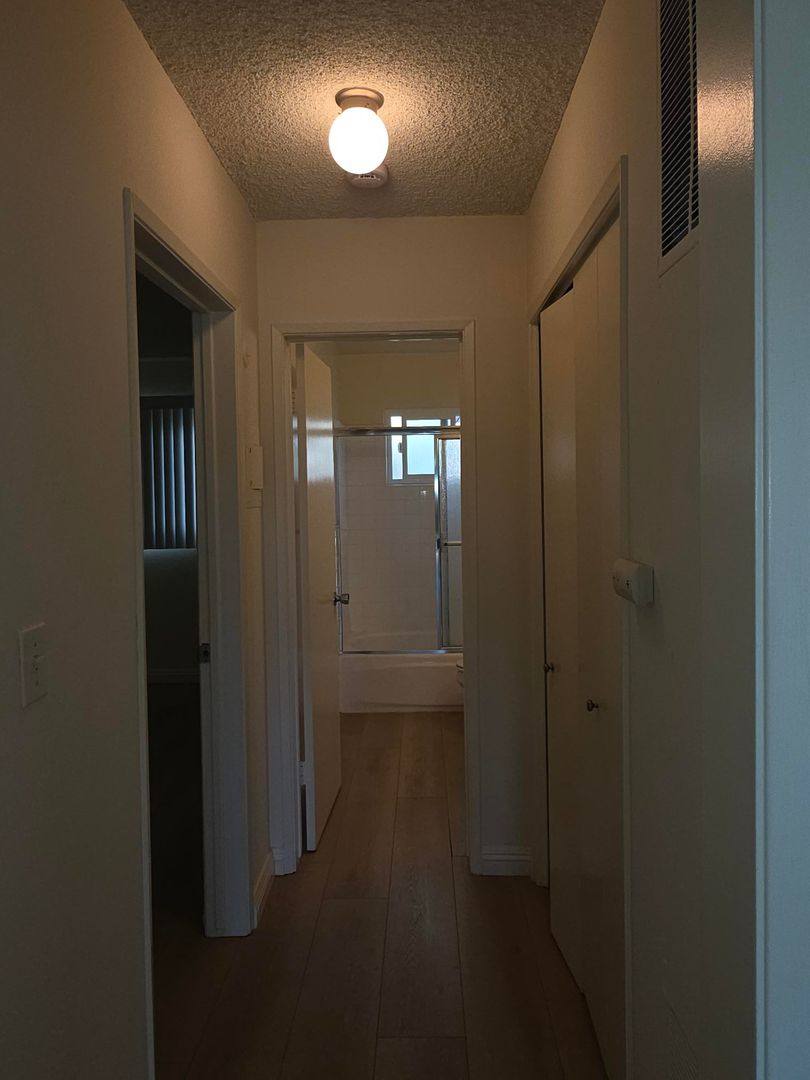 528 E Verdugo Ave, Burbank, CA 91501 - Apartment for Rent - Image 2
