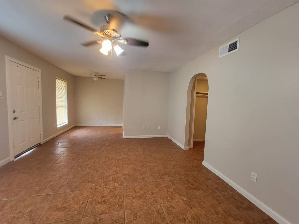 7301 Jensen #13, Houston, TX 77093 - Apartment for Rent - Image 3