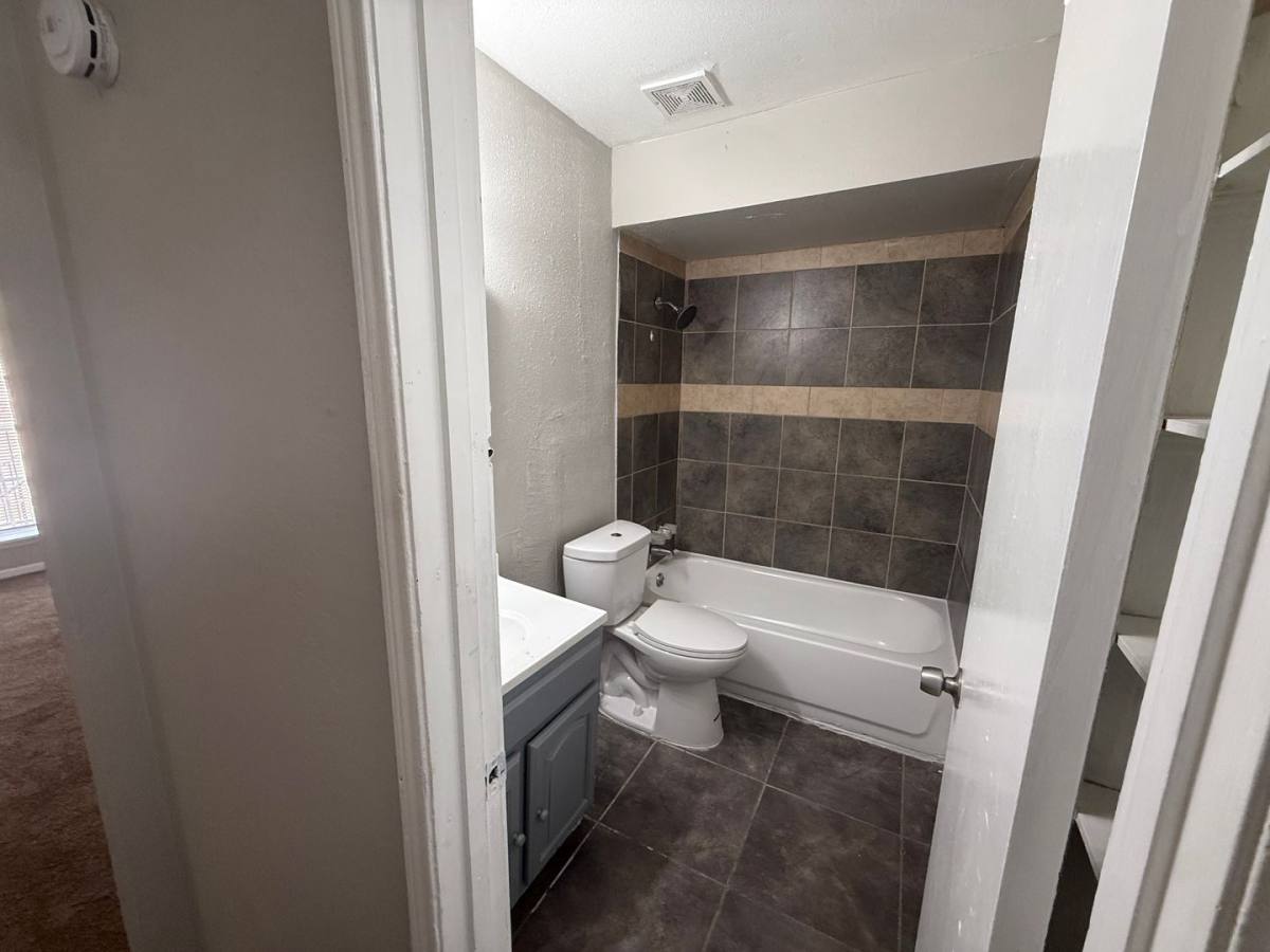 7301 Jensen #13, Houston, TX 77093 - Apartment for Rent - Image 8