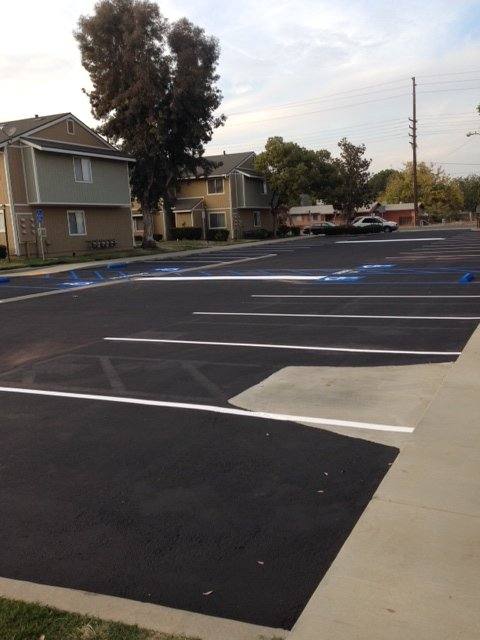 735 E Terra Bella Ave, Pixley, CA 93256 - Apartment for Rent - Image 2