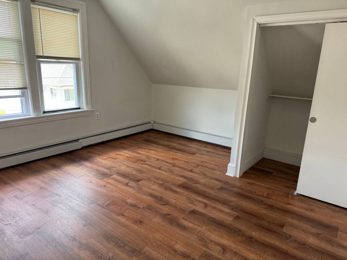 986 Smith St, Providence, RI 02908 - Apartment for Rent - Image 10