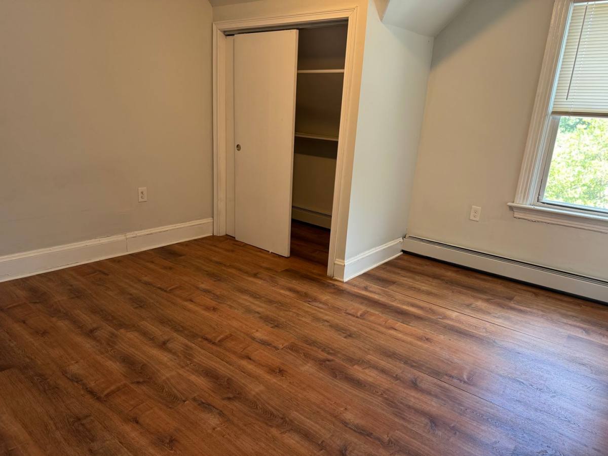 986 Smith St, Providence, RI 02908 - Apartment for Rent - Image 8