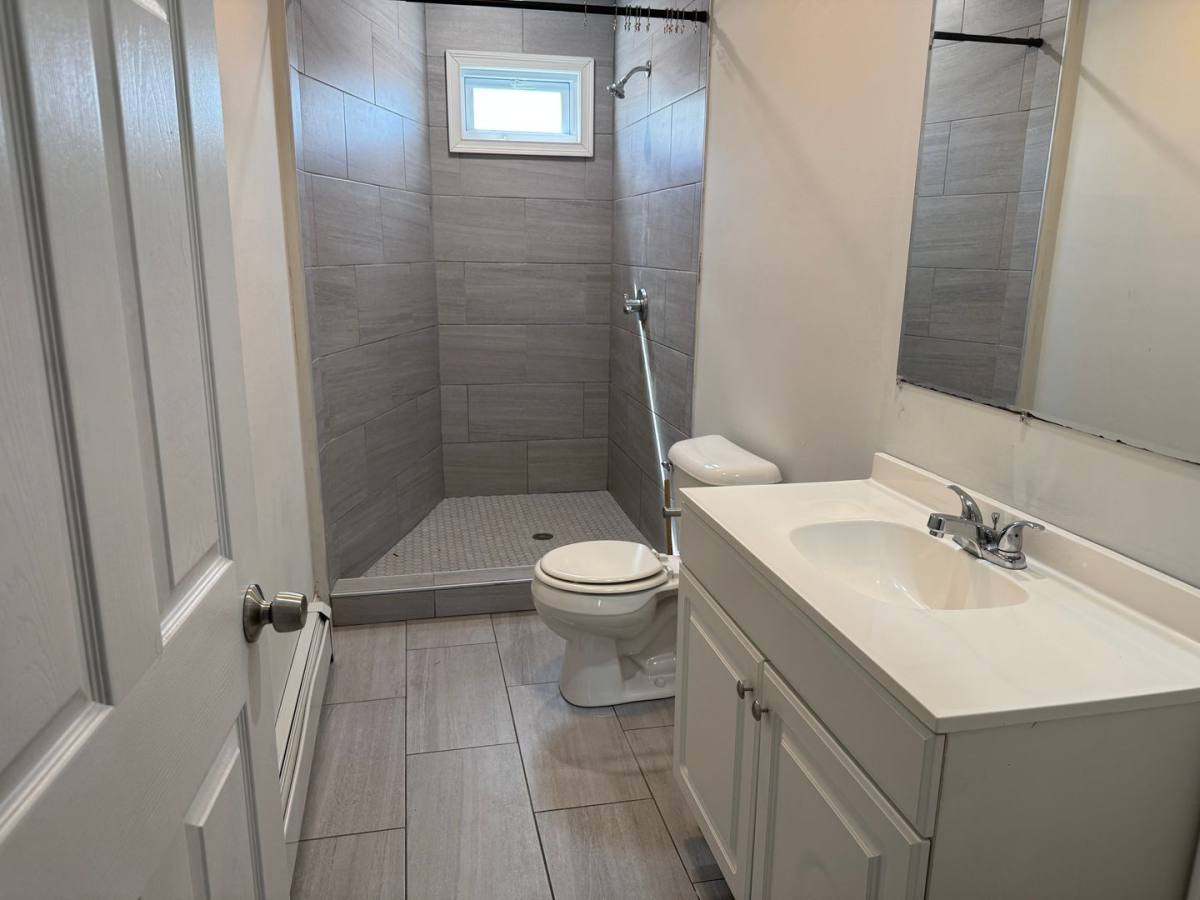 986 Smith St, Providence, RI 02908 - Apartment for Rent - Image 6