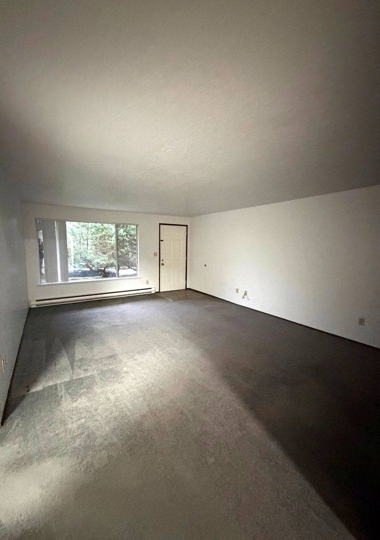 Adams, 534 E Division St, Arlington, WA 98223 - Apartment for Rent - Image 2