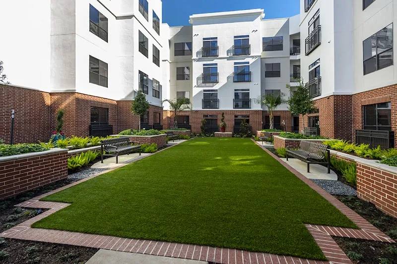 2300 Richmond Ave, Houston, TX 77098 - Apartment for Rent - Image 1