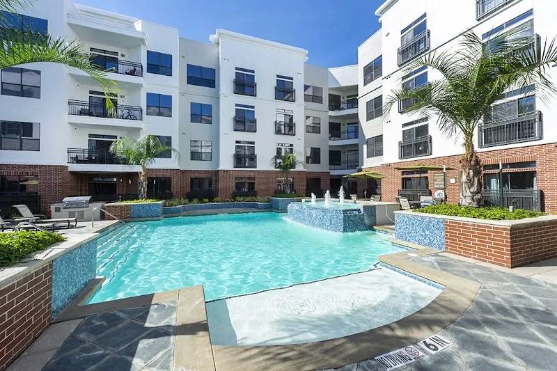 2300 Richmond Ave, Houston, TX 77098 - Apartment for Rent - Image 4