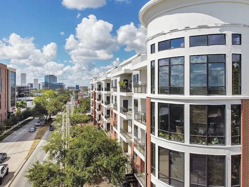 2300 Richmond Ave, Houston, TX 77098 - Apartment for Rent - Image 7