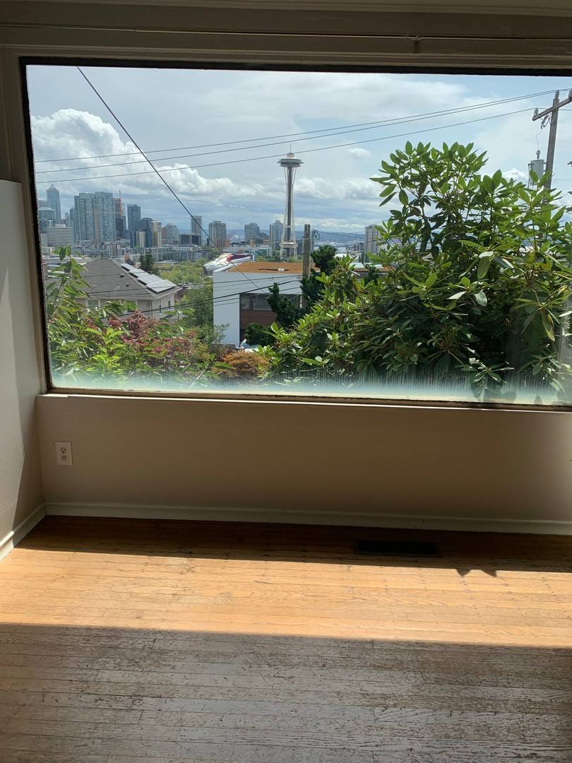 358 Prospect St, Seattle, WA 98109 - House for Rent - Image 5