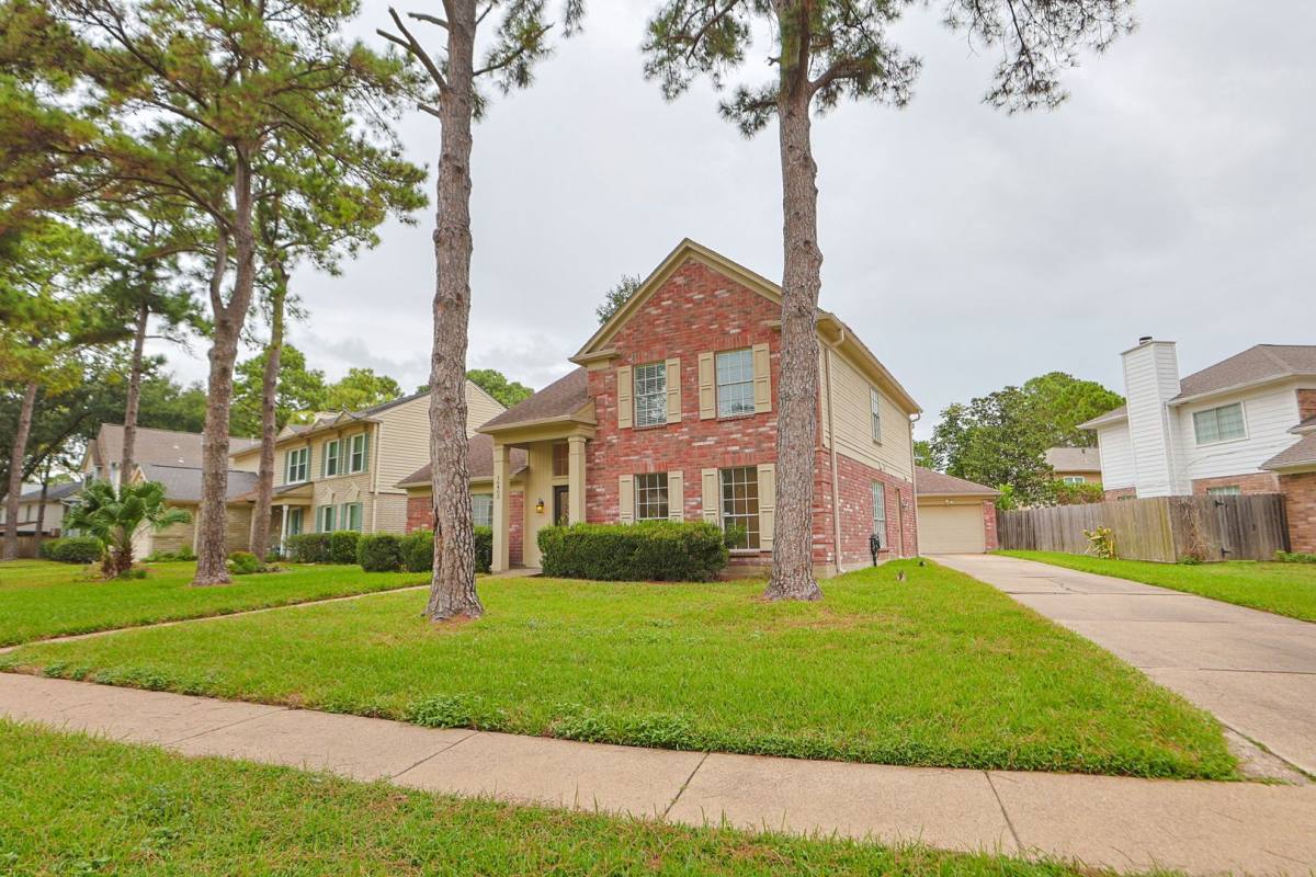 16402 Hickory Point Rd, Houston, TX 77095 - House for Rent - Image 2
