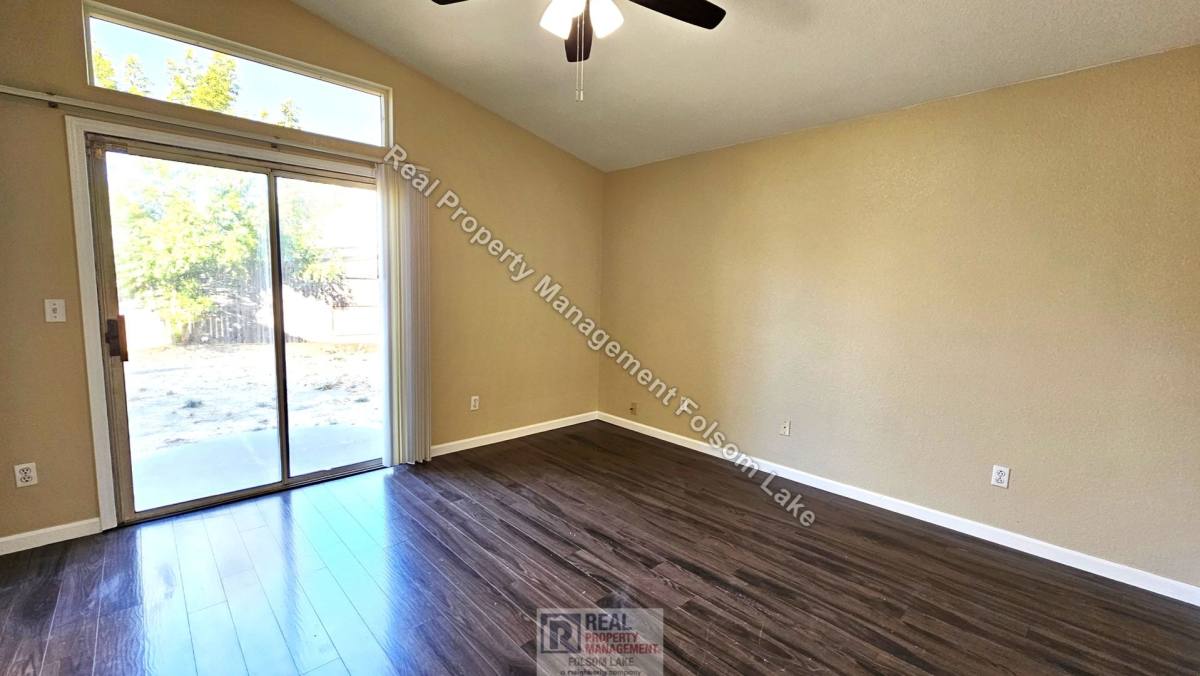 8237 Adelbert Way, Elk Grove, CA 95624 - House for Rent - Image 10