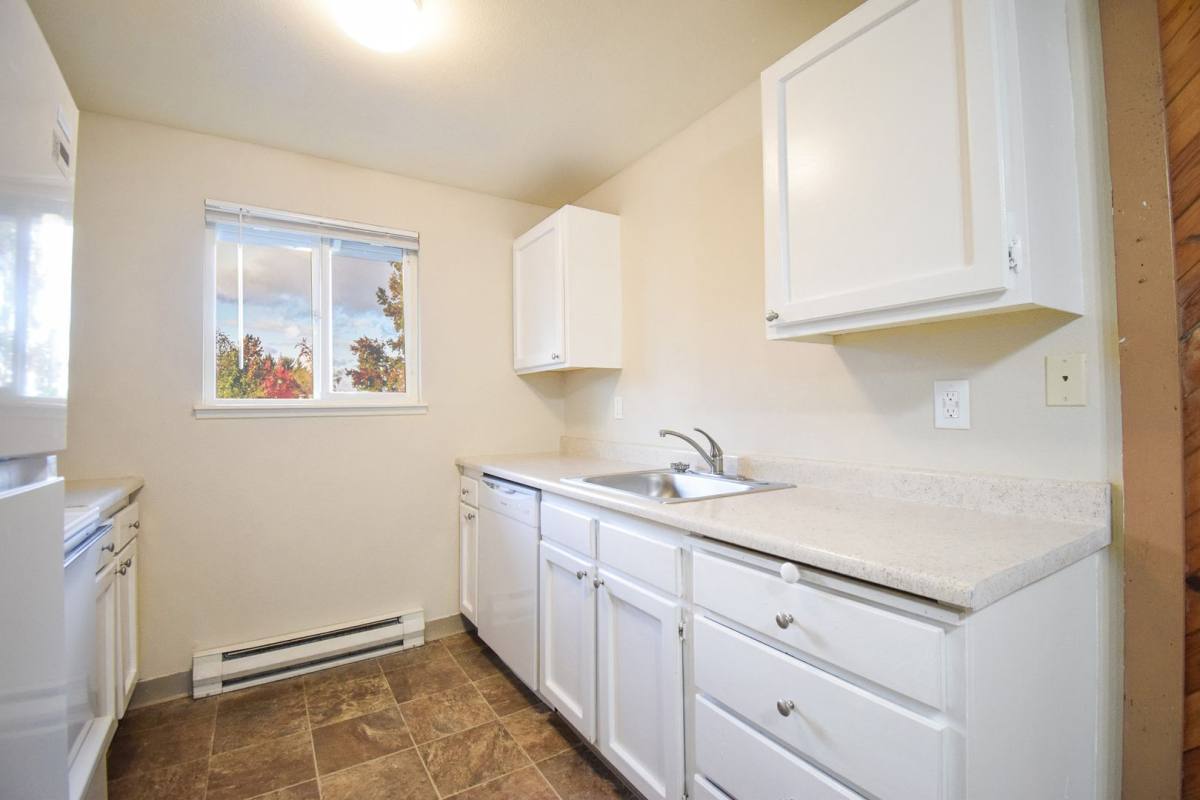 12200 SW Calico Court, Beaverton, OR 97008 - Apartment for Rent - Image 9