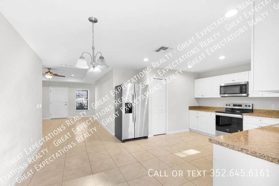 20 Locust Dr, Ocala, FL 34472 - House for Rent - Image 7