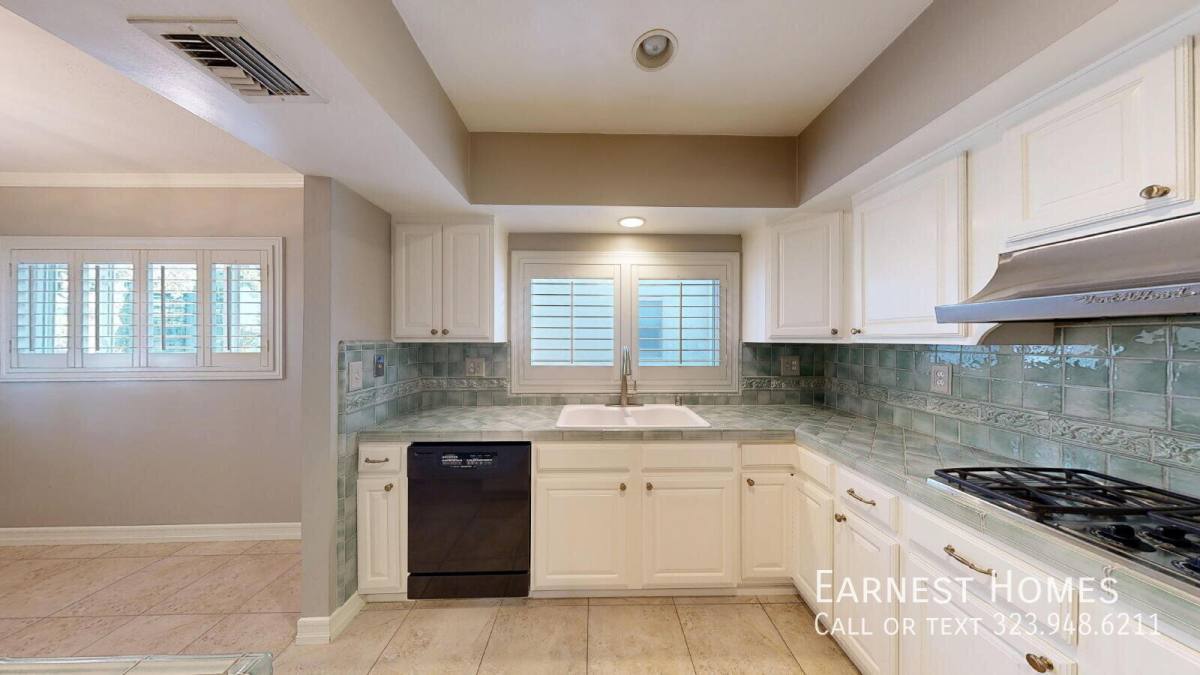 819 N Keystone St, Burbank, CA 91506 - House for Rent - Image 8