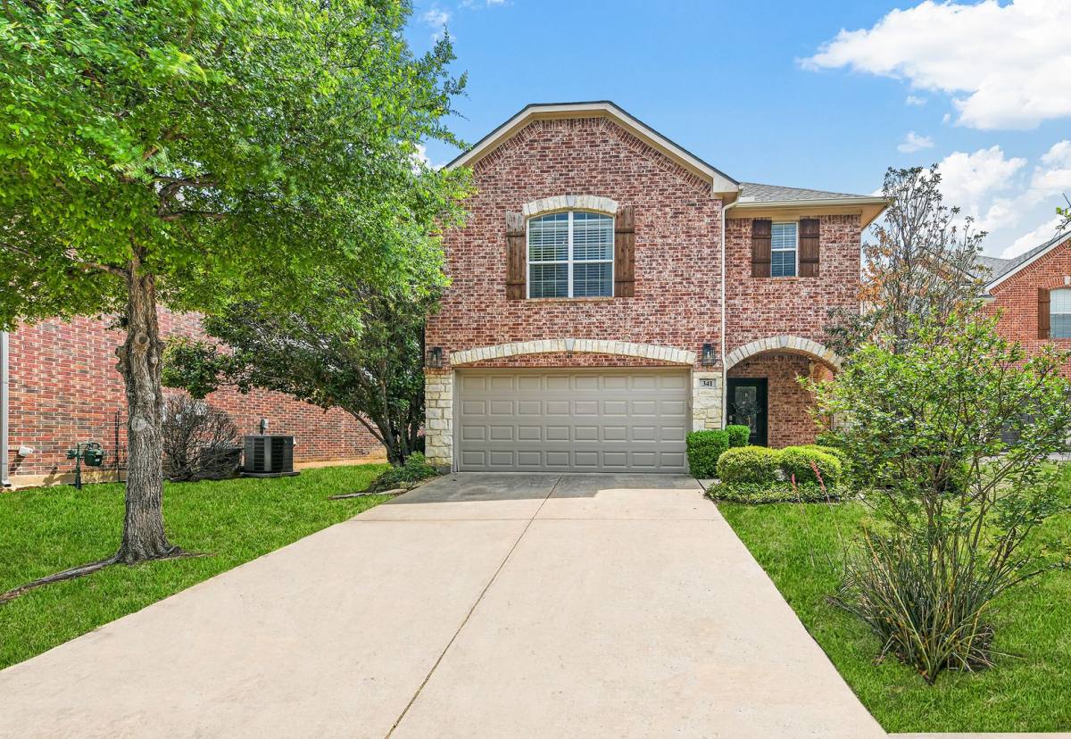 House for rent at 341 Granger Circle, Argyle, TX 76226