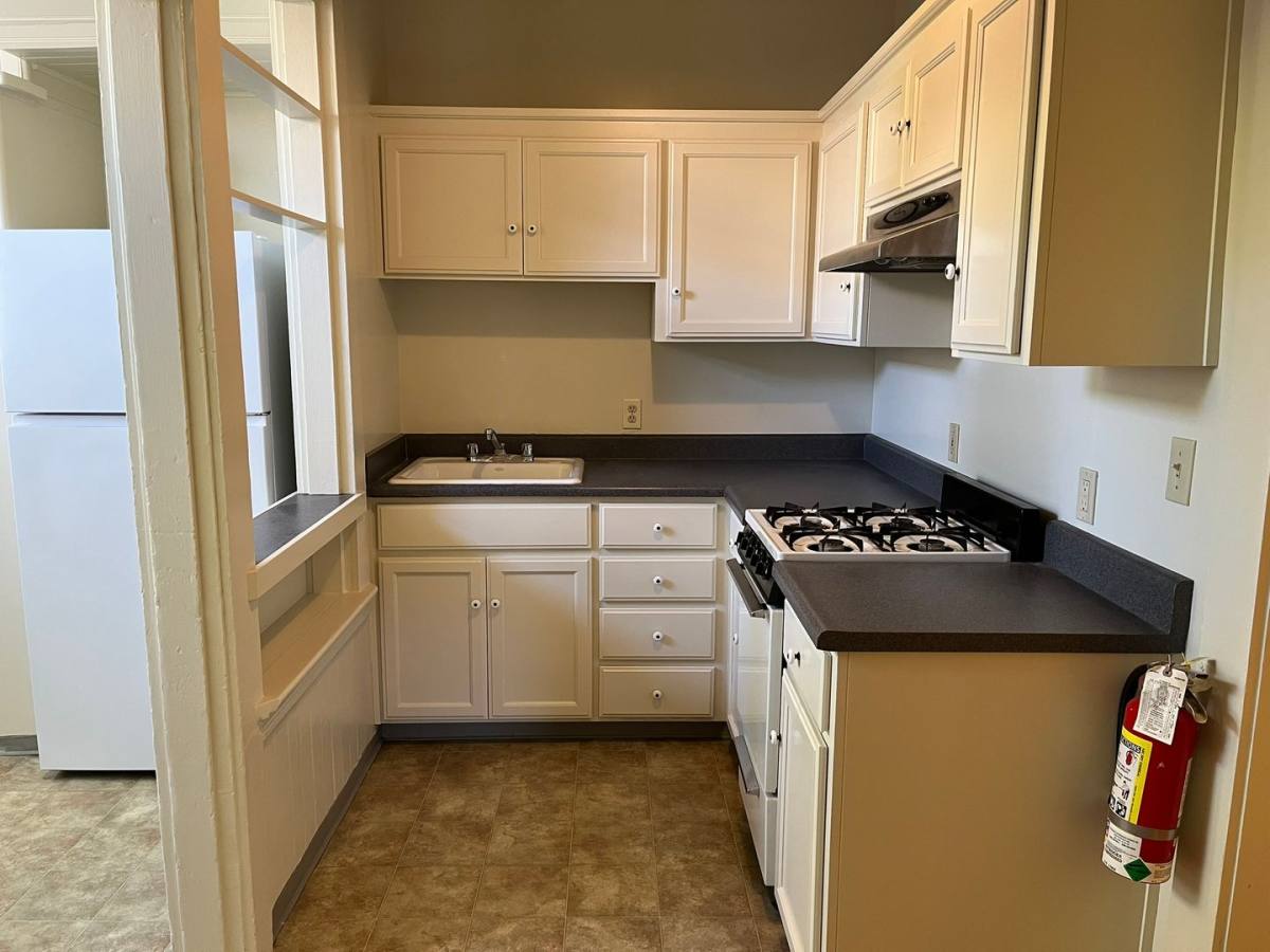 400 S 7th St, San Jose, CA 95112 - Apartment for Rent - Image 9