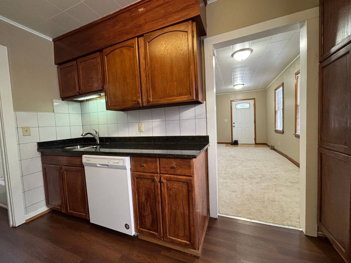 House for rent at 1467 Hazel St N, St. Paul, MN 55119