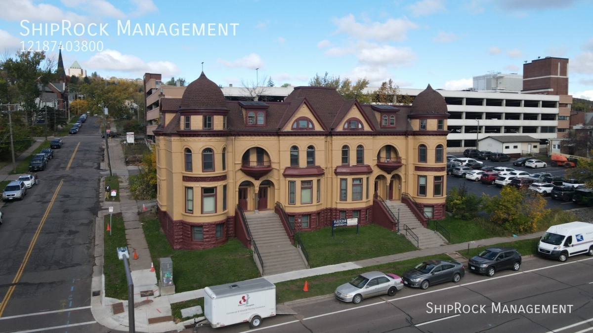 Townhouse for rent at 301 E 3rd St #13, Duluth, MN 55805