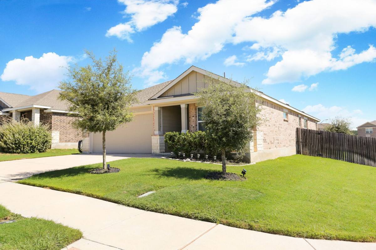 202 Hanover Place, Cibolo, TX 78108 - House for Rent - Image 3