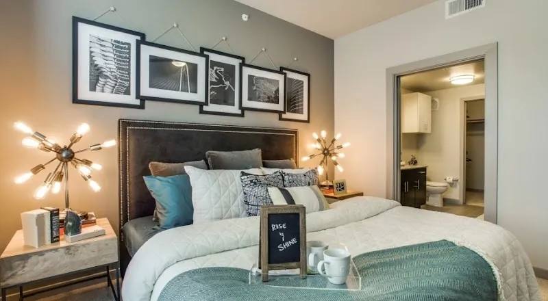 3033 Routh St, Dallas, TX 75201 - Apartment for Rent - Image 2