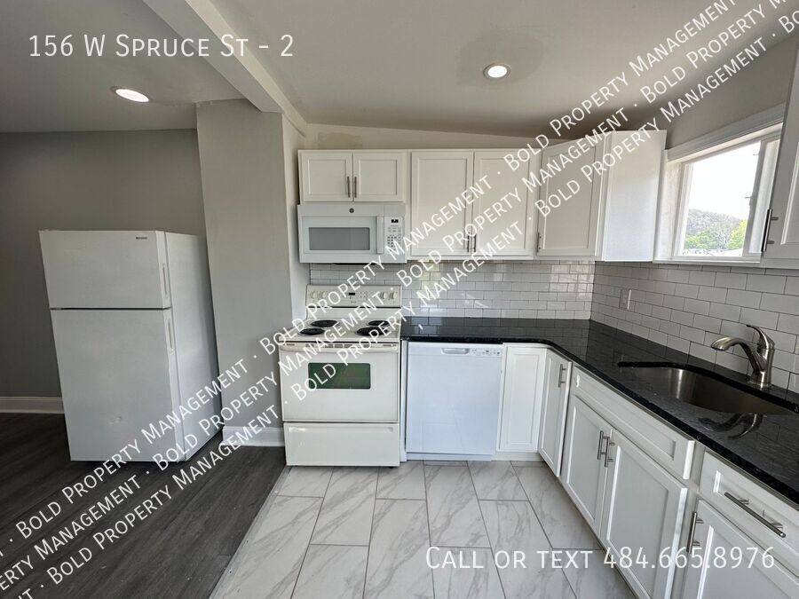 Apartment for rent at 156 W Spruce St #2, Tamaqua, PA 18252