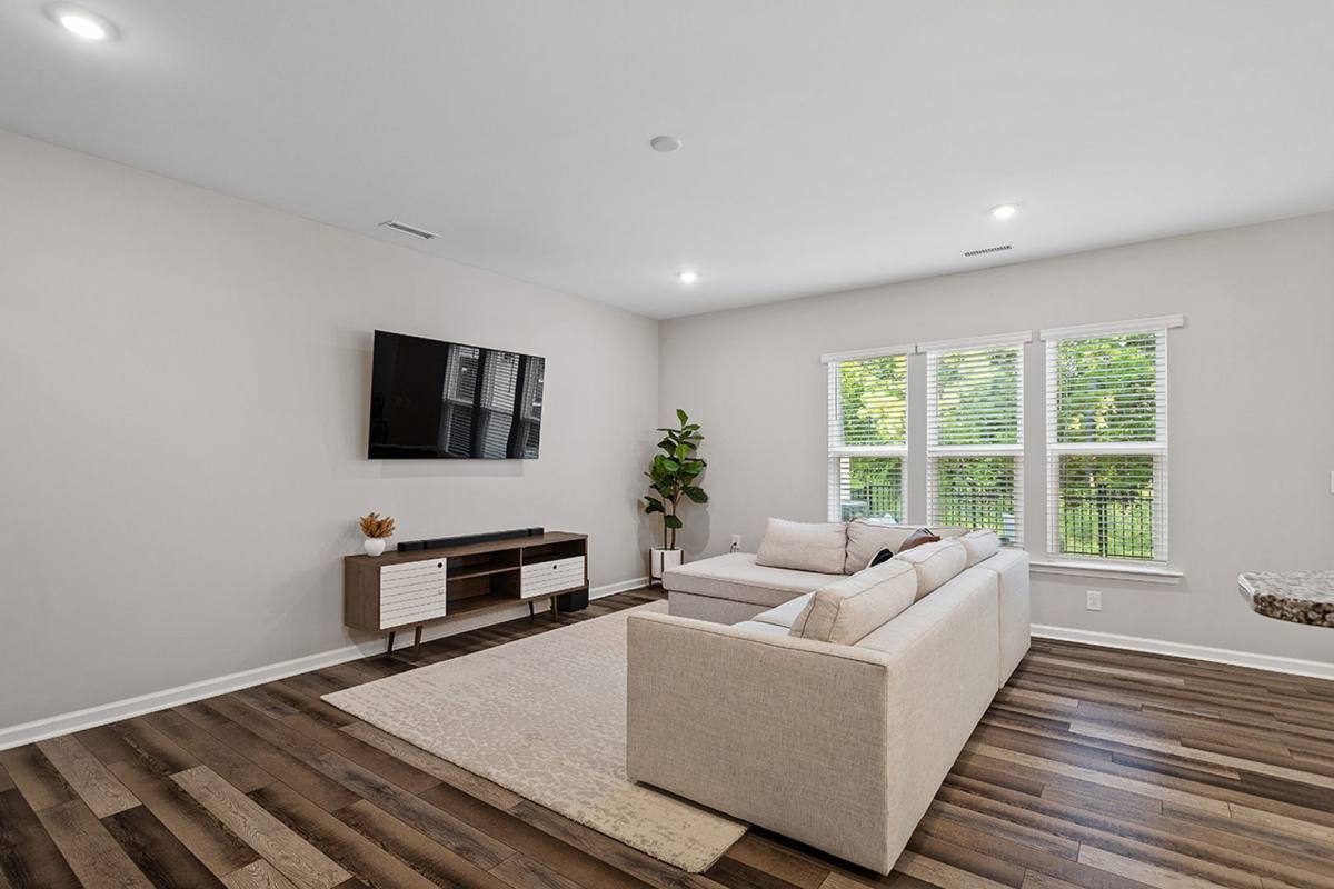 1245 Gemfor St, Durham, NC 27703 - Townhouse for Rent - Image 8