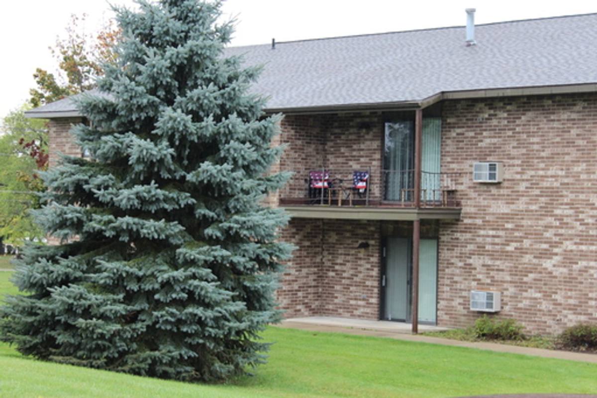 Hillside Manor, 650 S Main St, Oconto Falls, WI 54154 - Apartment for Rent - Image 6